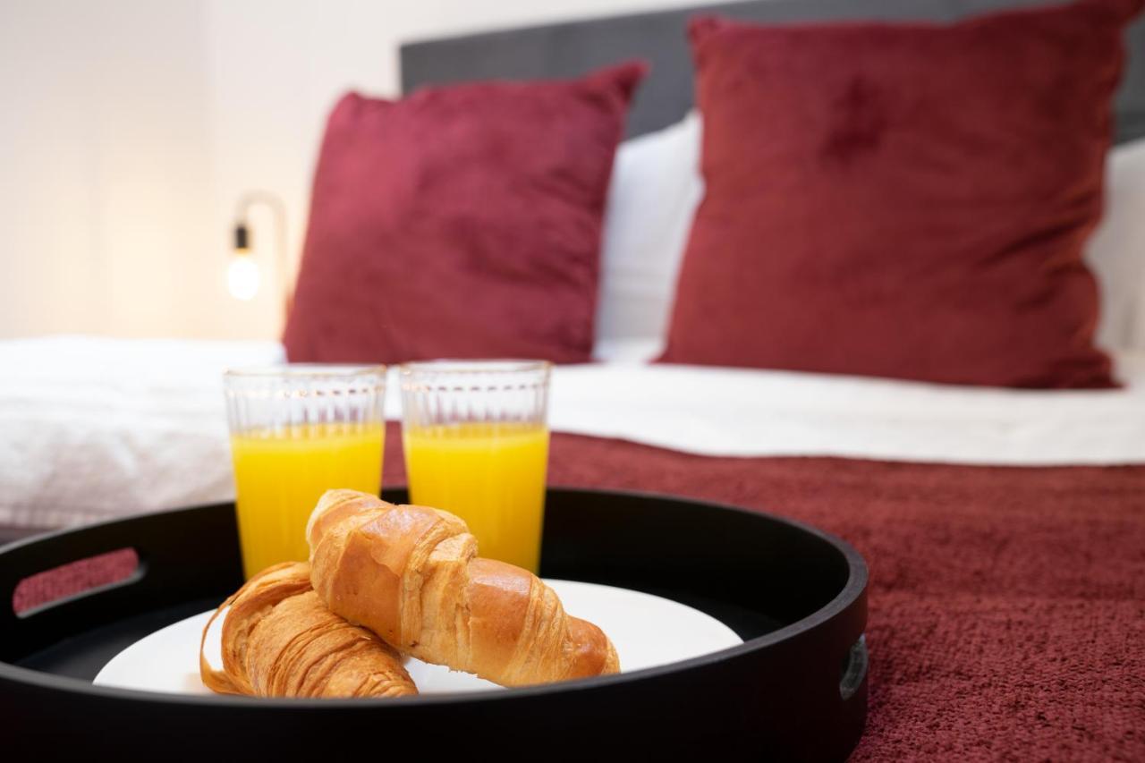 The Den - King Bed, 5 Min Walk To Centre Apartment *